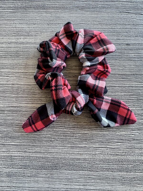 Scrunchie ~ Red/Black Plaid